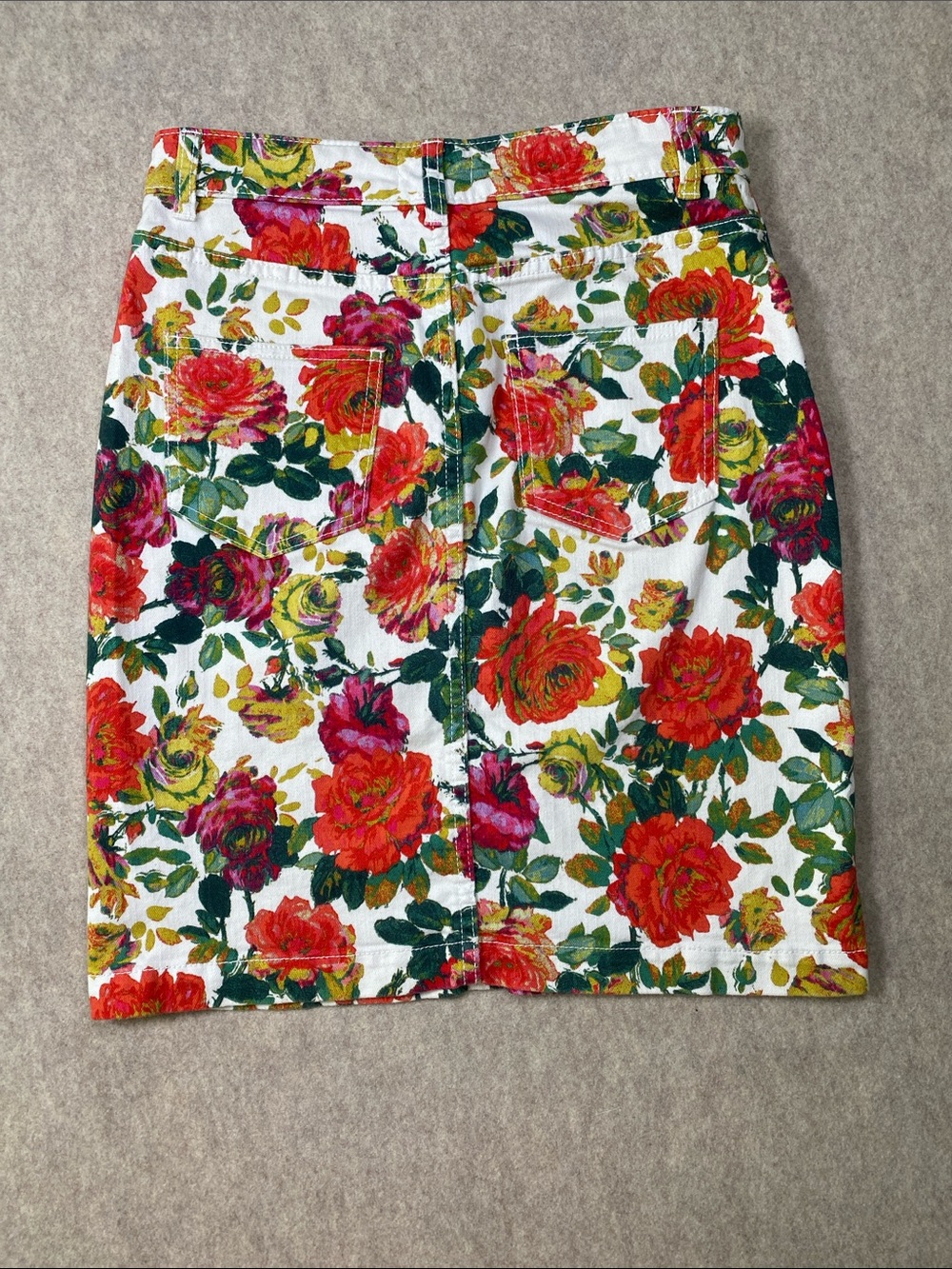 Maeve Anthropologie Floral Denim Pencil Skirt Size 6 Rose Button Fly - Picture 7 of 7